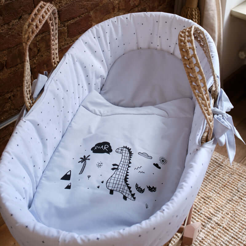Pletena korpa - kolijevka za bebe rucno izradjena u setu sa stalkom i 100% pamucnim tekstilom